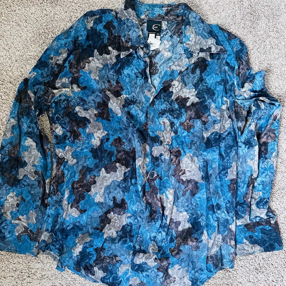 Authentic JUST CAVALLI Signature
Blue-Print SILK Large SHIRT
Size 52 EUR